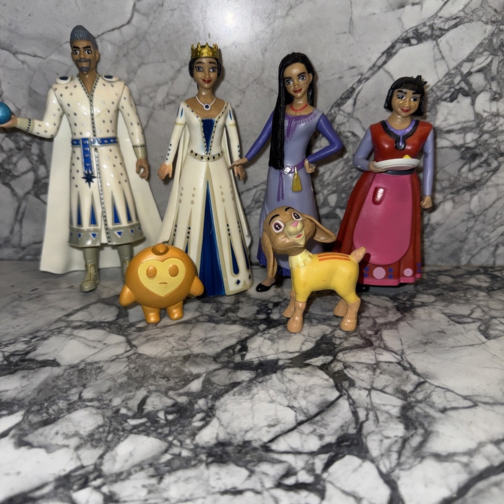 Wish Character Disney Figurines Lot Bundle Set (6)